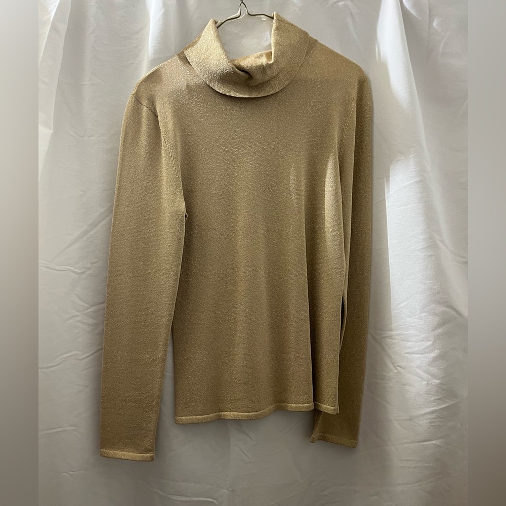 Scott Taylor size M long sleeve